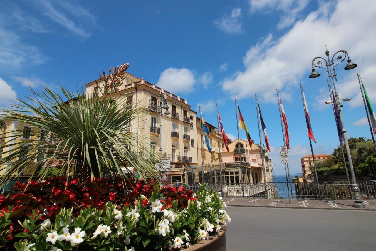 Piazza Tasso Max 1 Sorrento Exterior foto